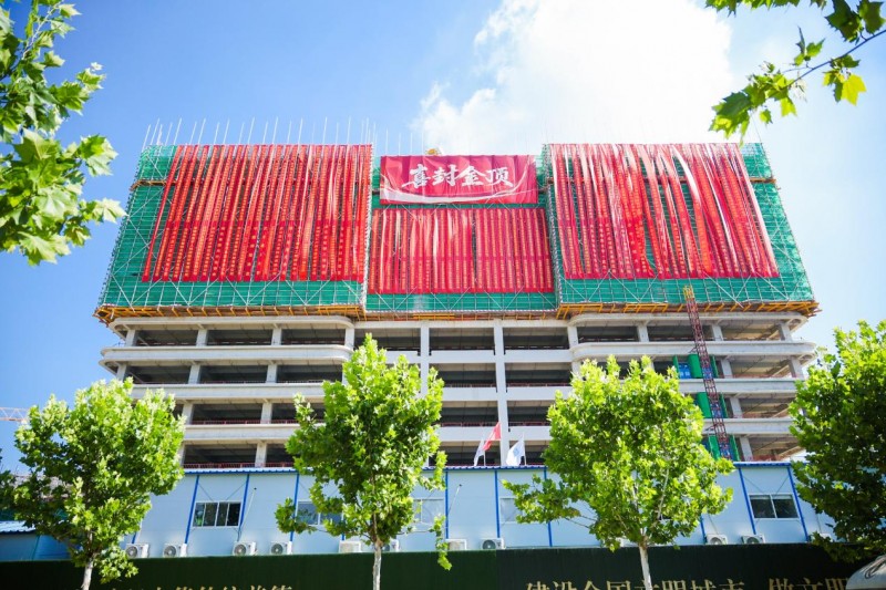 逸飞激光锂电激光智造装备总部基地项目1厂房主体结构封顶